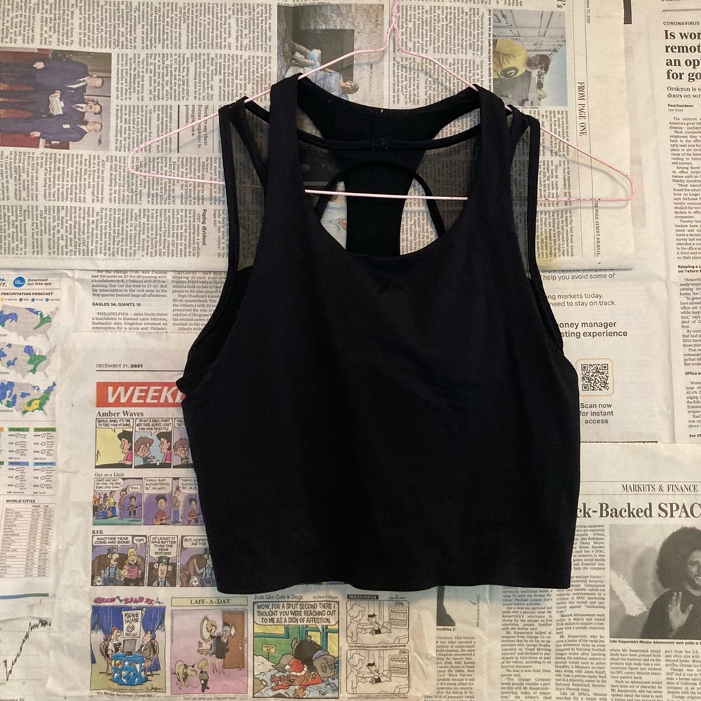 Lululemon top